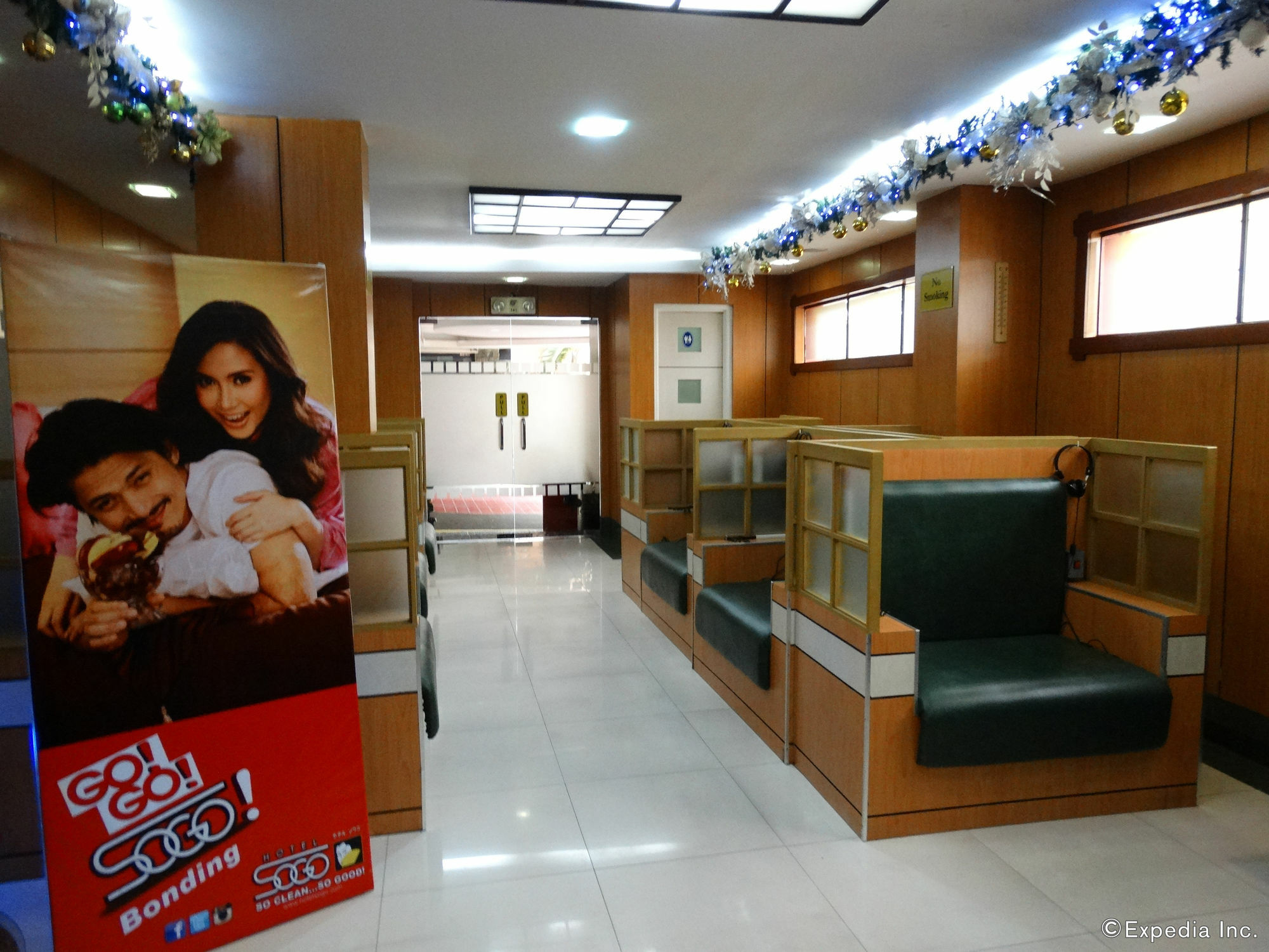 Hotel Sogo Pasay Wood Street Buitenkant foto